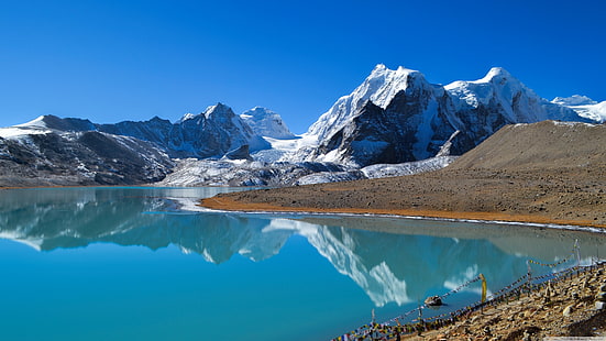 plan d'eau, photo de paysage de montagne près d'un plan d'eau, montagnes, lac, neige, paysage, nature, eau, reflet, Fond d'écran HD HD wallpaper