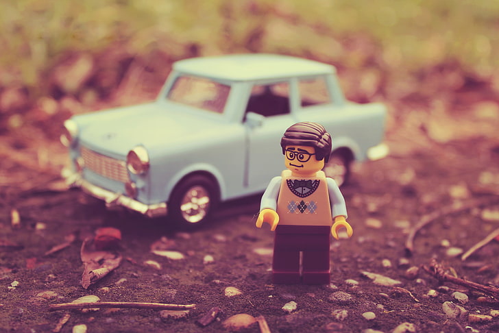 man plastic toy, LEGO, figurines, car, vintage, Trabant, East Germany, miniatures, DDR, toys, HD wallpaper