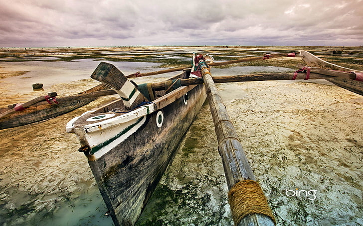 Каное-2013 Bing широкоекранен тапет, кафява дървена лодка, HD тапет