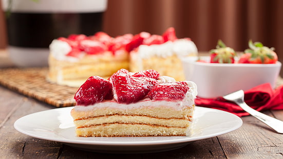 Delicious dessert, sweet, cream cake, strawberry, Delicious, Dessert, Sweet, Cream, Cake, Strawberry, HD wallpaper HD wallpaper