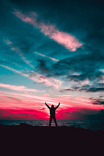 силуэт человека, стоящего на берегу под голубым небом, силуэт, море, человек, свобода, закат, горизонт, HD обои HD wallpaper