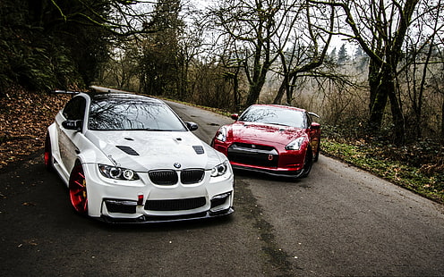BMW E92 M3, Nissan GTR R35, bmw, E92, M3, Nissan, GTR, R35, дорога, осень, тюнинг, белый, красный, HD обои HD wallpaper
