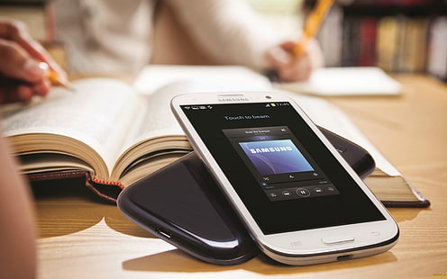 телефонные книги Samsung - обои высокого качества, белый смартфон Samsung Galaxy Android, HD обои HD wallpaper