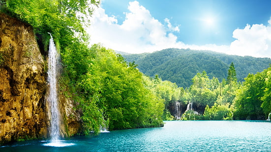 滝、空、太陽、森、湖、水、プリトヴィチェ湖群国立公園、プリトヴィチェ湖群、国立公園、プリトヴィチェ国立公園、クロアチア、ヨーロッパ、eu、晴れた日、美しい、 HDデスクトップの壁紙 HD wallpaper