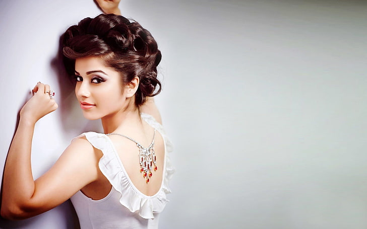 วอลเปเปอร์ภาพ Aparnaa Bajpai-Beauty เสื้อแขนกุดสีขาวผู้หญิง, วอลล์เปเปอร์ HD