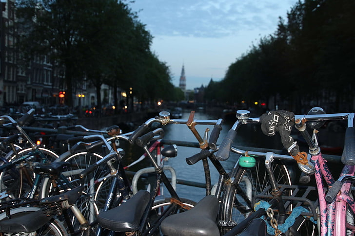 amsterdam, bikes, biking, bycicle, dutch, dutch tradition, evening, gracht, hire, holland, night, river, sunset, tradition, transport, travel, HD wallpaper