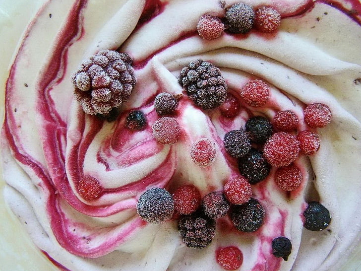 ice cream with berries, ice cream, berries, currants, cranberries, blackberries, HD wallpaper