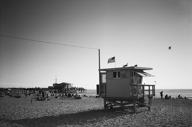 black, white, beach, sea, people, lifeguard stands, monochrome, HD wallpaper