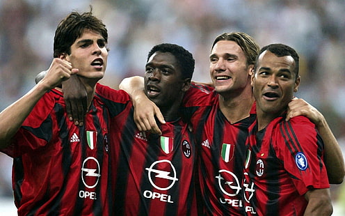 Jugadores de fútbol de Milán, foto de cuatro jugadores de fútbol, ​​póster de milán, póster de milán ac, kaka, cafu, Fondo de pantalla HD HD wallpaper