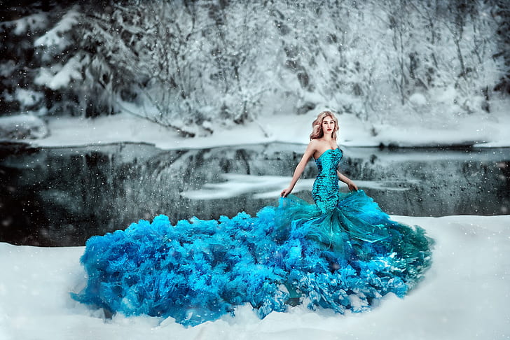 winter, frost, forest, girl, snow, trees, branches, pose, lake, pond, blue, shore, scales, dress, blonde, photographer, the bushes, hem, Maria Lipina, HD wallpaper