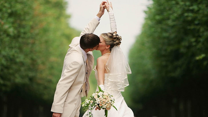 romantic, bride, groom, wedding, dress, maypole, happiness, couple, smiling, happy, post, people, newlywed, adult, person, marriage, love, married, caucasian, outdoors, bouquet, flowers, man, spouse, upright, smile, women, portrait, attractive, male, cheerful, day, veil, pretty, summer, lady, two, romance, grass, fashion, HD wallpaper