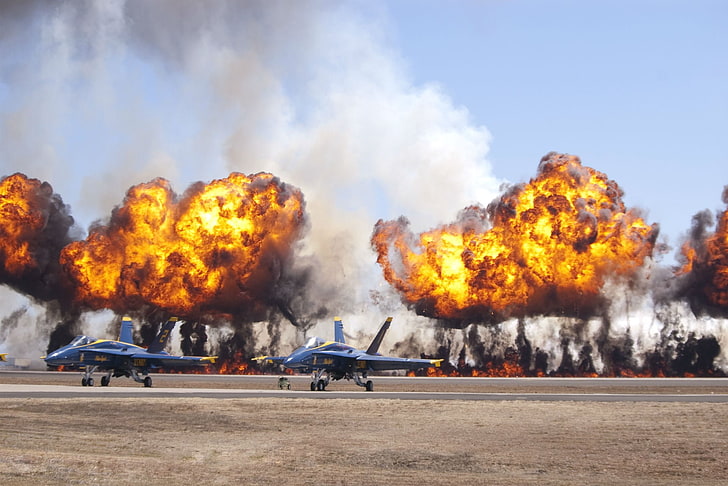rote und gelbe Blütenblätter, Explosion, McDonnell Douglas F / A-18 Hornet, Blaue Engel, Napalm, HD-Hintergrundbild
