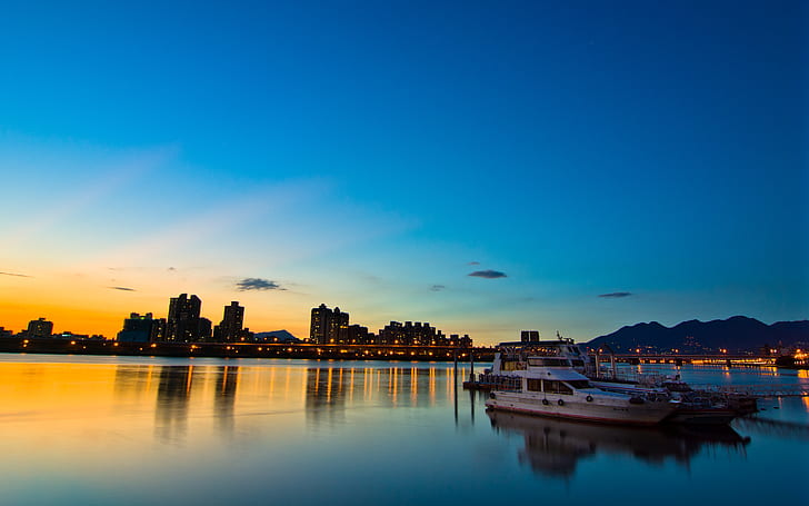 Coucher de soleil à Taipei, bateau blanc, coucher de soleil, Taipei, Fond d'écran HD