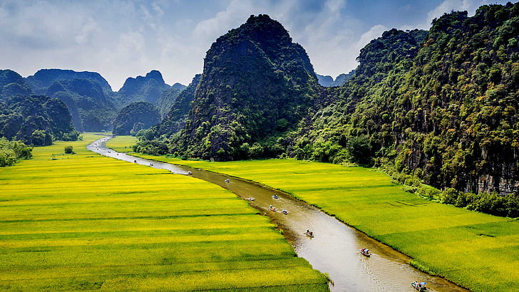 Yeşil orman nehir çayır Ninh Binh Vietnam ile peyzaj dağlar, HD masaüstü duvar kağıdı