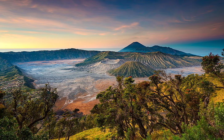 المناظر الطبيعية والجبال والبركان وإندونيسيا، خلفية HD