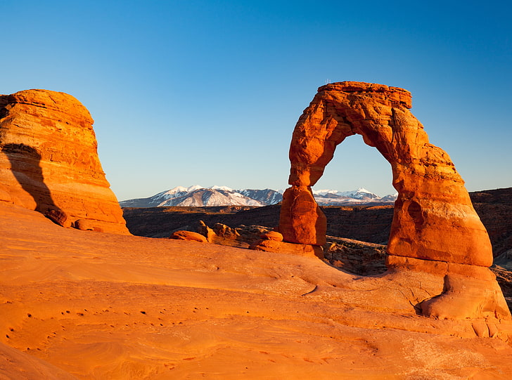 View of the Delicate Arch at Sunset, United States, Utah, Travel, Nature, Sunset, Sandstone, visit, unitedstates, touristattraction, landmark, archesnationalpark, delicatearch, tourism, naturalarch, GrandCounty, HD wallpaper