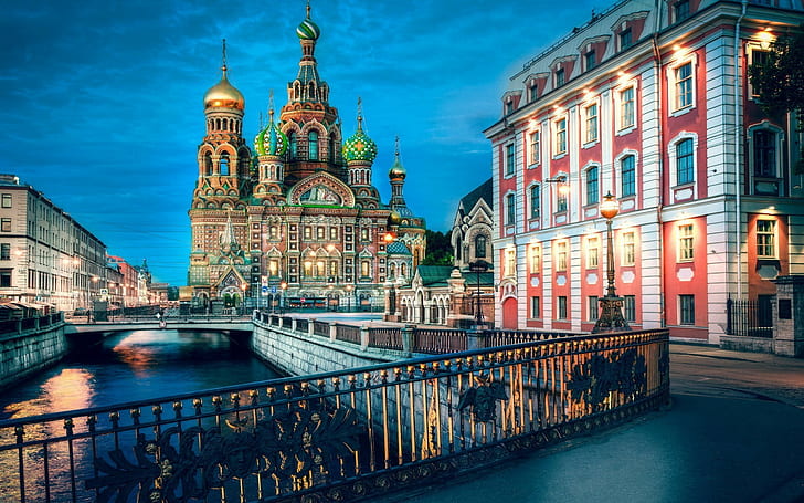 سيتي سكيب بناء جسر نهر كنيسة المنقذ على الدم سانت بطرسبرغ روسيا، خلفية HD
