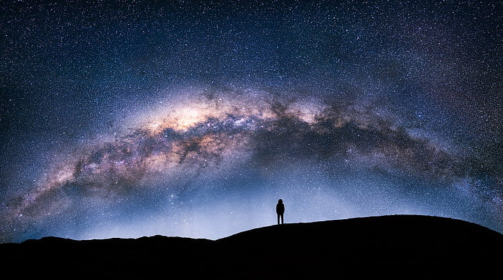 خلفية درب التبانة ، السماء ، النجوم ، الليل ، الناس ، صورة ظلية ، درب التبانة، خلفية HD