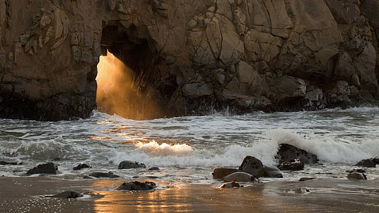 洞窟日光オーシャンロックストーンビーチHD、自然、海、ビーチ、日光、岩、石、洞窟、 HDデスクトップの壁紙 HD wallpaper