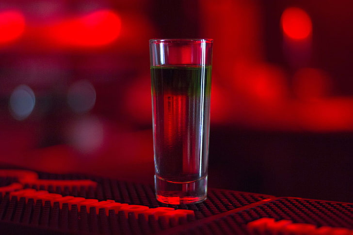 alcohol, alcoholic, alcoholic cocktail, bar, beverage, blur, celebration, cocktail, color, dark, drink, drinking glass, glass, indoors, light, liquid, liquor, night, nightlife, party, red, refreshment, vodka, HD wallpaper