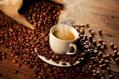 xícara de cerâmica branca com pires, café, bolsa, grãos de café, espuma, aroma de café, creme de aroma de café, HD papel de parede HD wallpaper