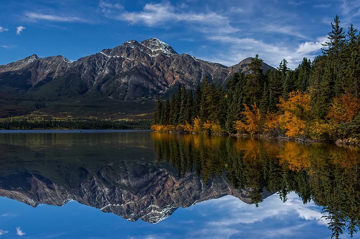 forest, trees, mountains, lake, reflection, shore, Canada, Albert, Jasper, National Park, Maligne Lake, Perry Hoag, Malin, HD wallpaper