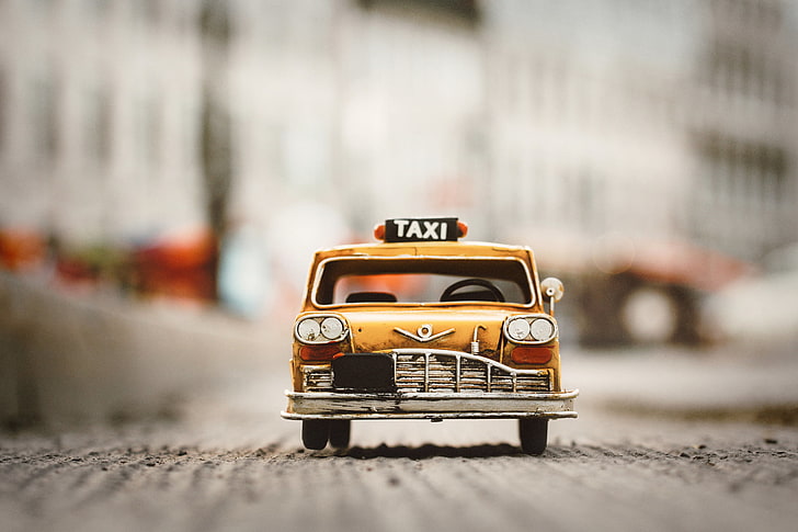 coche, juguete, antiguo, taxi, amarillo, calle, asfalto, modelo, miniatura, modelo de automóvil, Fondo de pantalla HD