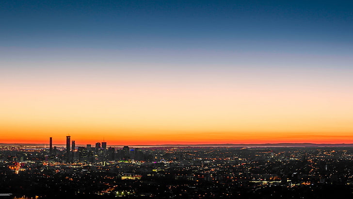 การถ่ายภาพมุมสูงของเมืองที่สว่างไสวเมืองภาพพาโนรามาทิวทัศน์ทิวทัศน์ท้องฟ้าอะนิเมะอาคารพระอาทิตย์ตก, วอลล์เปเปอร์ HD
