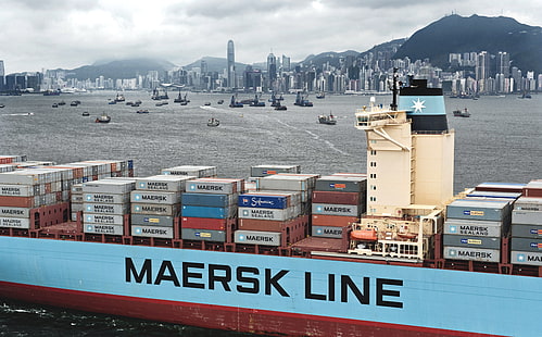 Barco de envío de Maersk Line, Hong Kong, La ciudad, Corte, El barco, Mucho, Un barco de contenedores, Cubierto, Maersk, Maersk Line, Carga, Contenedor, Fondo de pantalla HD HD wallpaper
