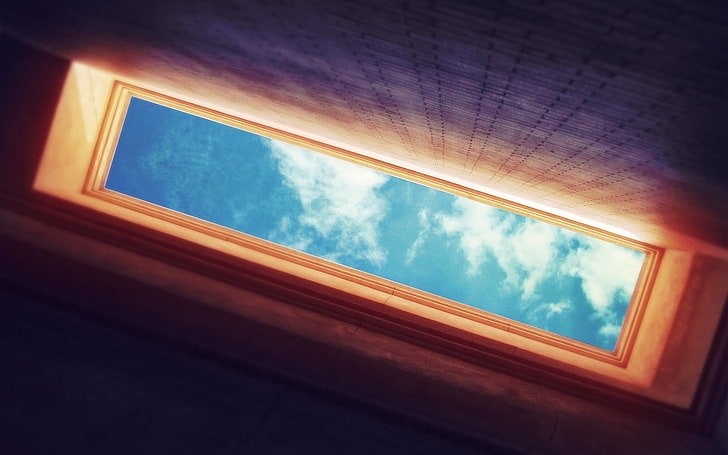 фотография с нисък ъгъл на облачно небе, небе, облаци, архитектура, студ, стена, гледка на червеево око, произведения на изкуството, гледане нагоре, HD тапет