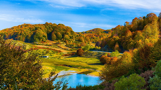 Есенна природа, хълмове, гора, езеро, къща, есен, пейзаж, хълмове, гора, езеро, къща, HD тапет HD wallpaper