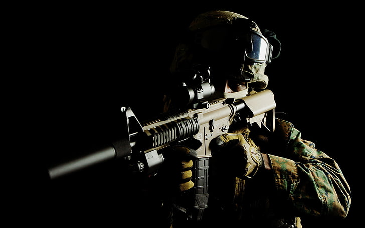 brown assault rifle, weapons, soldiers, machine, HD wallpaper