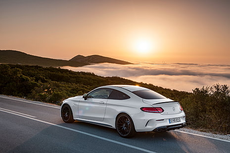 белый Mercedes-Benz купе, суперкар, пейзаж, горы, мерседес, AMG, купе, C63 S, HD обои HD wallpaper