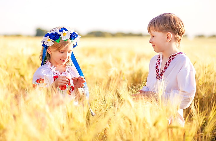 boy's white top, wheat, field, children, chamomile, boy, girl, Ukraine, wreath, Ukrainians, HD wallpaper
