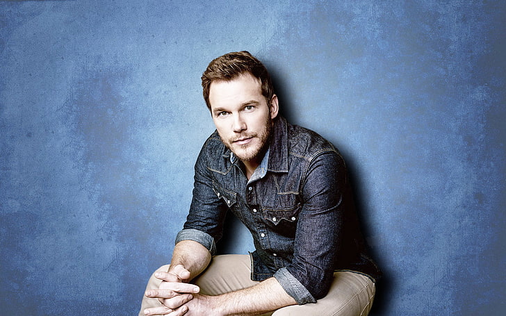 Chris Pratt, actor, blue background, HD wallpaper