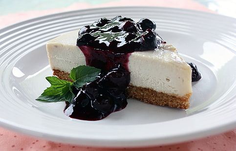 검은 색과 녹색 꽃 섬유, 음식, 딸기, 치즈 케이크, 블루 베리, HD 배경 화면 HD wallpaper