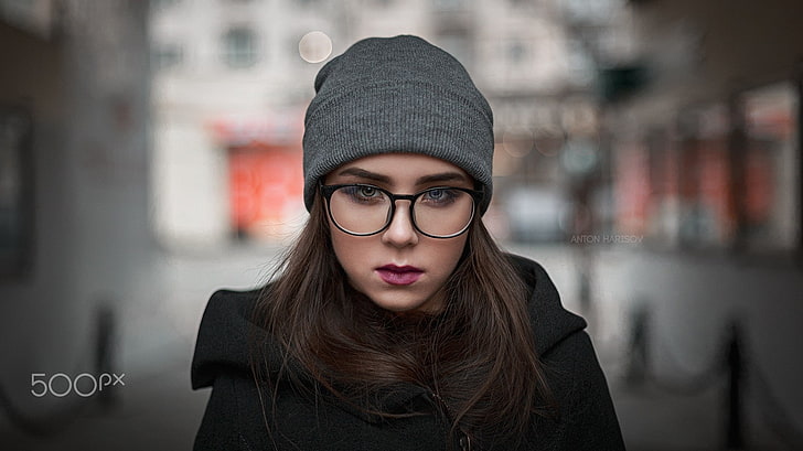 Anton Harisov, urban, wanita di luar ruangan, wanita dengan kacamata, kacamata, wanita, Elena Borisova, mantel, 500px, Wallpaper HD