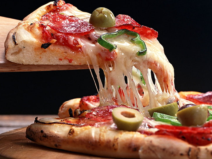pepperoni pizza with melted cheese, olives, and green peppers, pizza, pastries, cheese, fruit, HD wallpaper