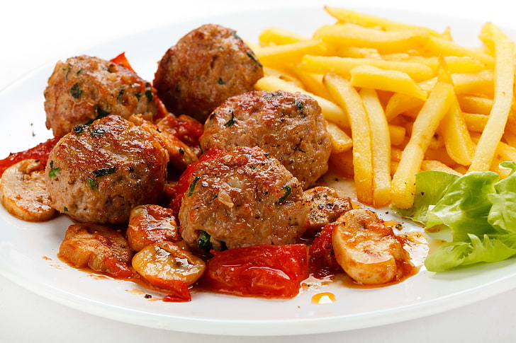 meatballs with fries, meatballs, potatoes, mushrooms, plate, white background, HD wallpaper