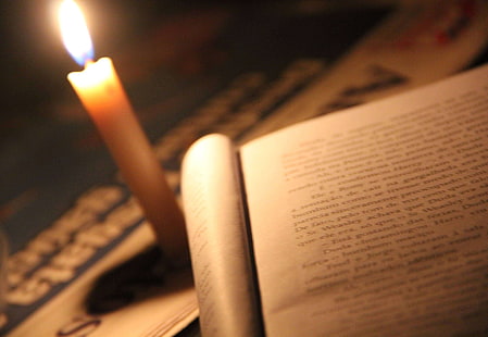 страница белой книги и свеча, Гарри Поттер и Философский камень, Гарри, свечи, книги, HD обои HD wallpaper