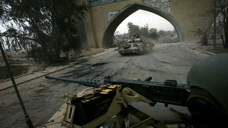 серый боевой танк, боевая машина пехоты, война в Персидском заливе, военные, машина, танк, война, HD обои
