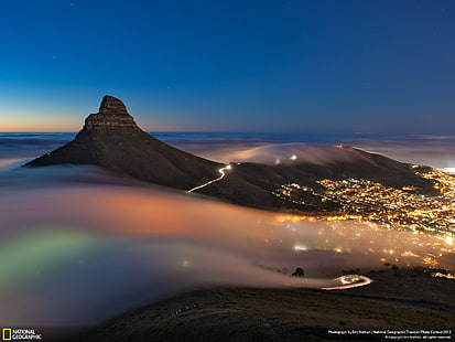 природа, пейзаж, планини, вечер, мъгла, National Geographic, градски пейзаж, градски светлини, Кейптаун, Южна Африка, море, хоризонт, хълм, светлинни пътеки, дървета, HD тапет HD wallpaper