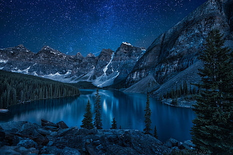 Езера, езеро морена, земя, езеро, планина, нощ, небе, сняг, звезда, дърво, зима, HD тапет HD wallpaper