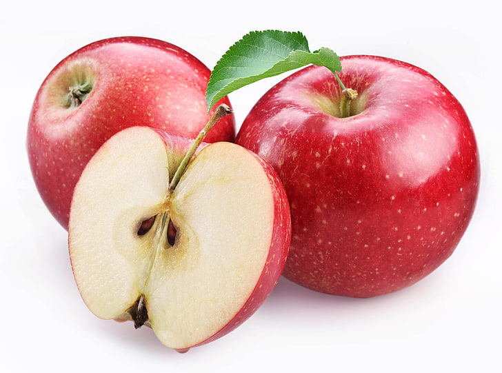 três frutas de maçã vermelha, maçãs, frutas, corte, folha, cauda, ​​fundo branco, três, HD papel de parede