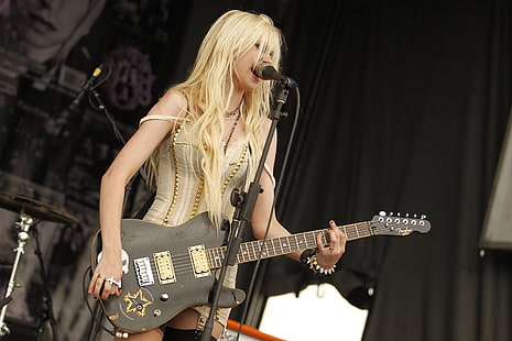 schwarze E-Gitarre, Sänger, Taylor Momsen, HD-Hintergrundbild HD wallpaper