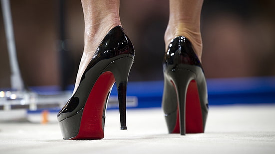 женщины, высокие каблуки, Louboutin, глубина резкости, ножки, туфли на шпильке, черные каблуки, HD обои HD wallpaper