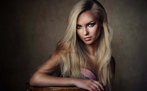 langes haar, einfacher hintergrund, model, Sean Archer, blond, betrachterin, frauen, victoria pichkurova, blaue augen, HD-Hintergrundbild HD wallpaper