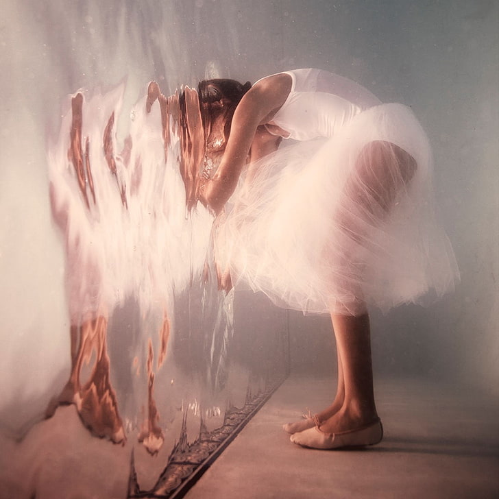 målning av kvinna som bär balett, vit klänning, fotografi, konstverk, fantasikonst, vatten, abstrakt, HD tapet