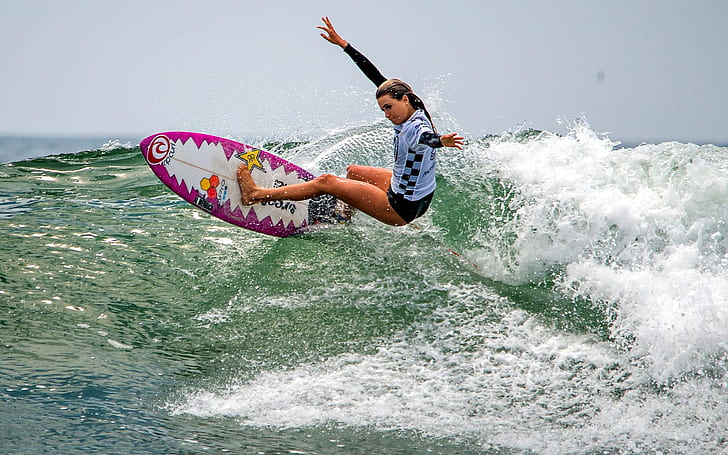 Surferflicka på Malibu Beach 16853, HD tapet