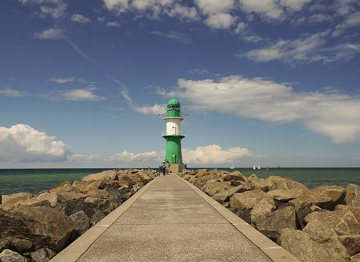 green and white lighthouse, sea, white, green, people, rocks, lighthouse, boats, Germany, Rostock, way, The Baltic sea, Baltic Sea, Warnemünde, Warnemunde, HD wallpaper
